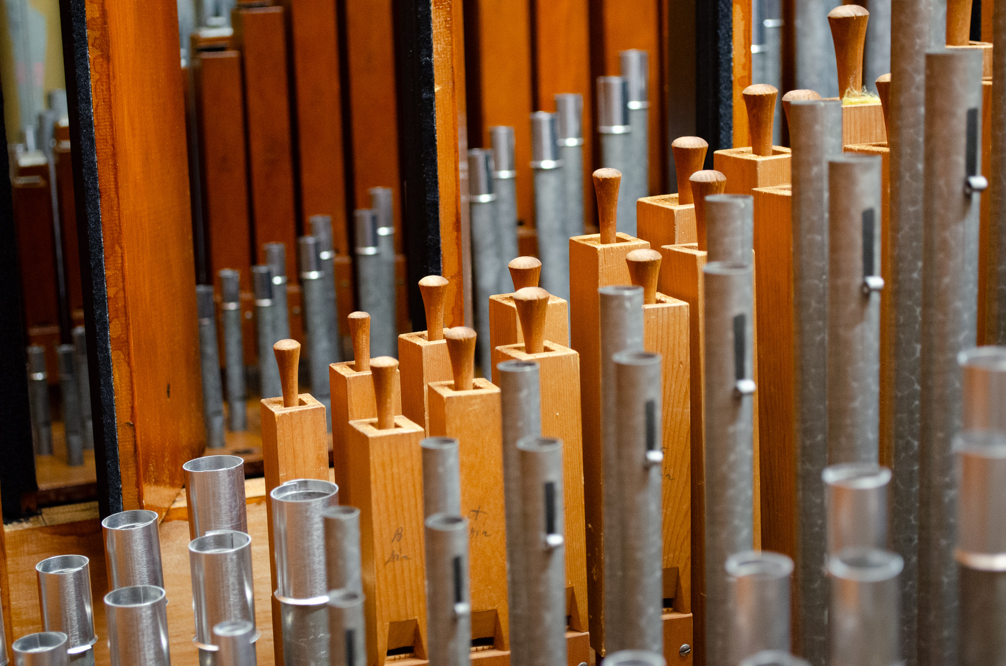 Pipe organ facade by Plenum Organ Company