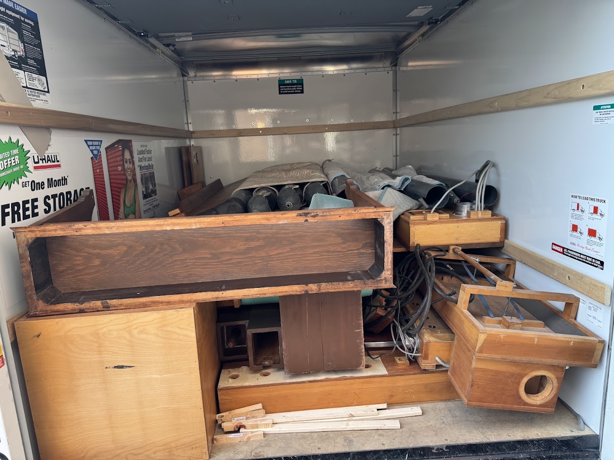 Organ in truck