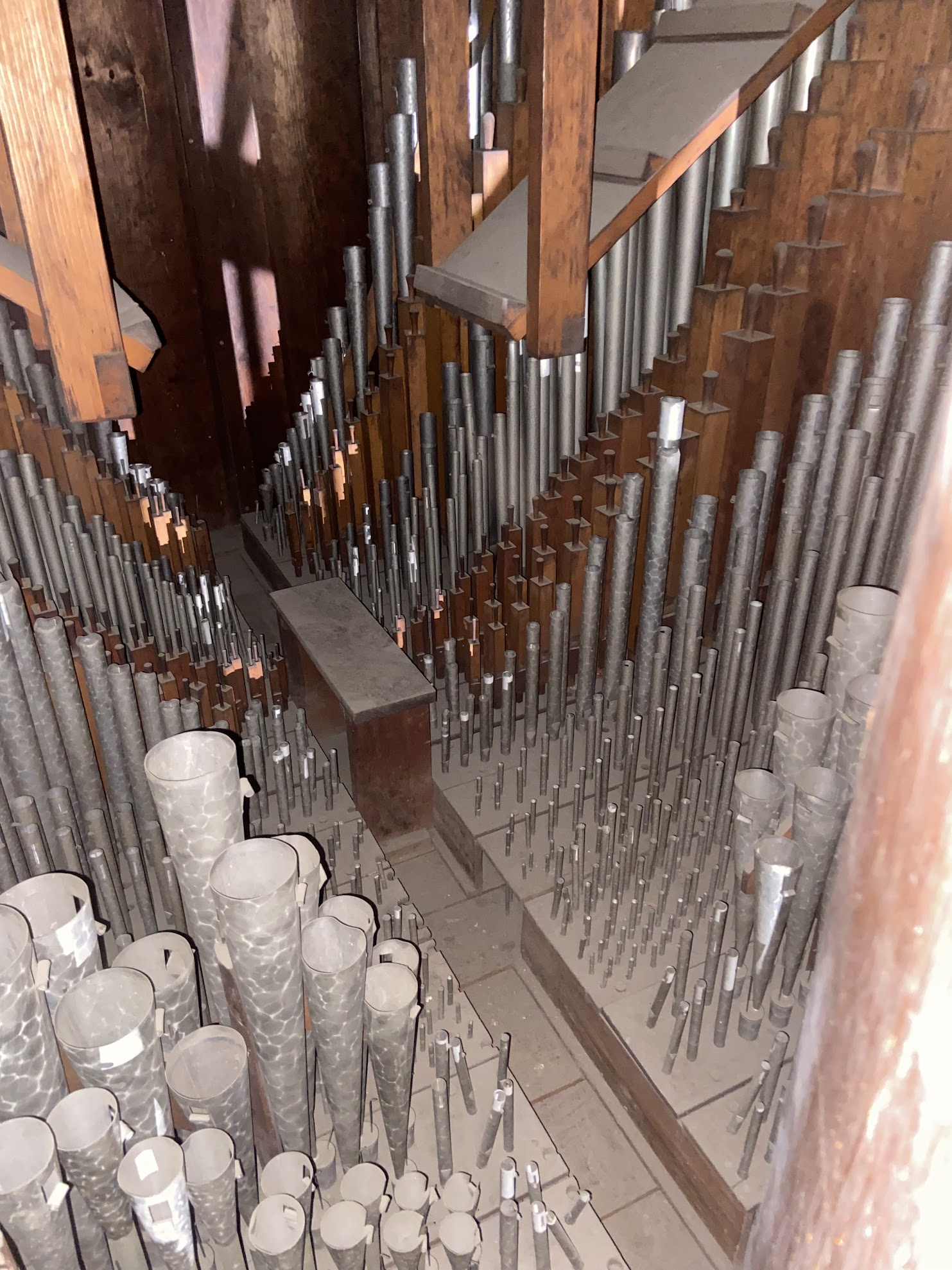 Swell pipework