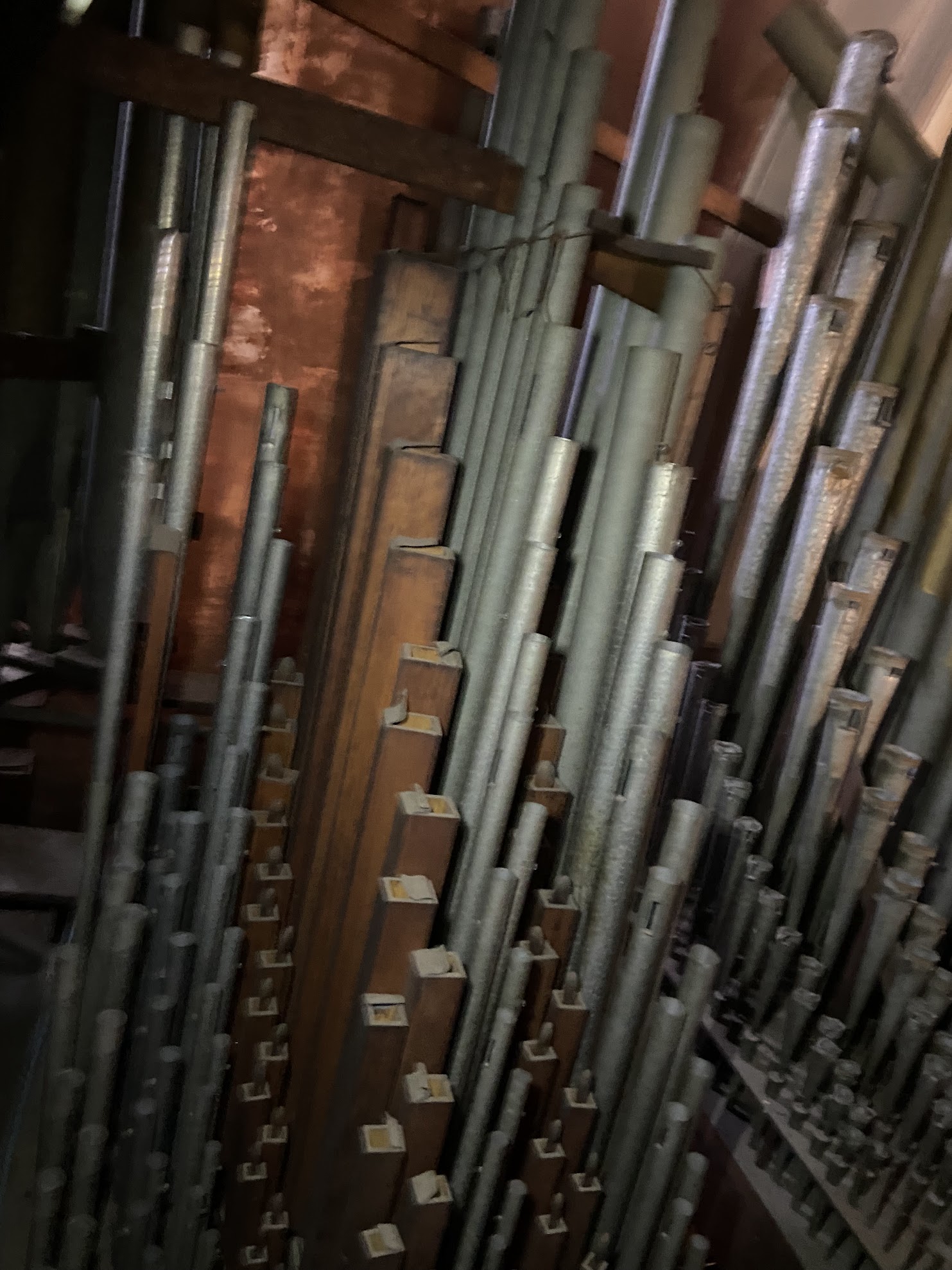 Choir pipework