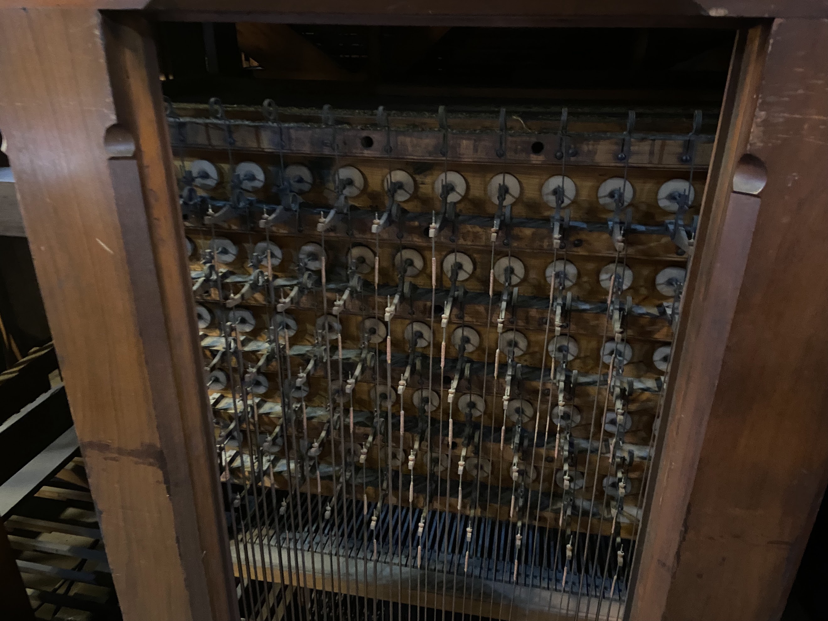 Barker machine