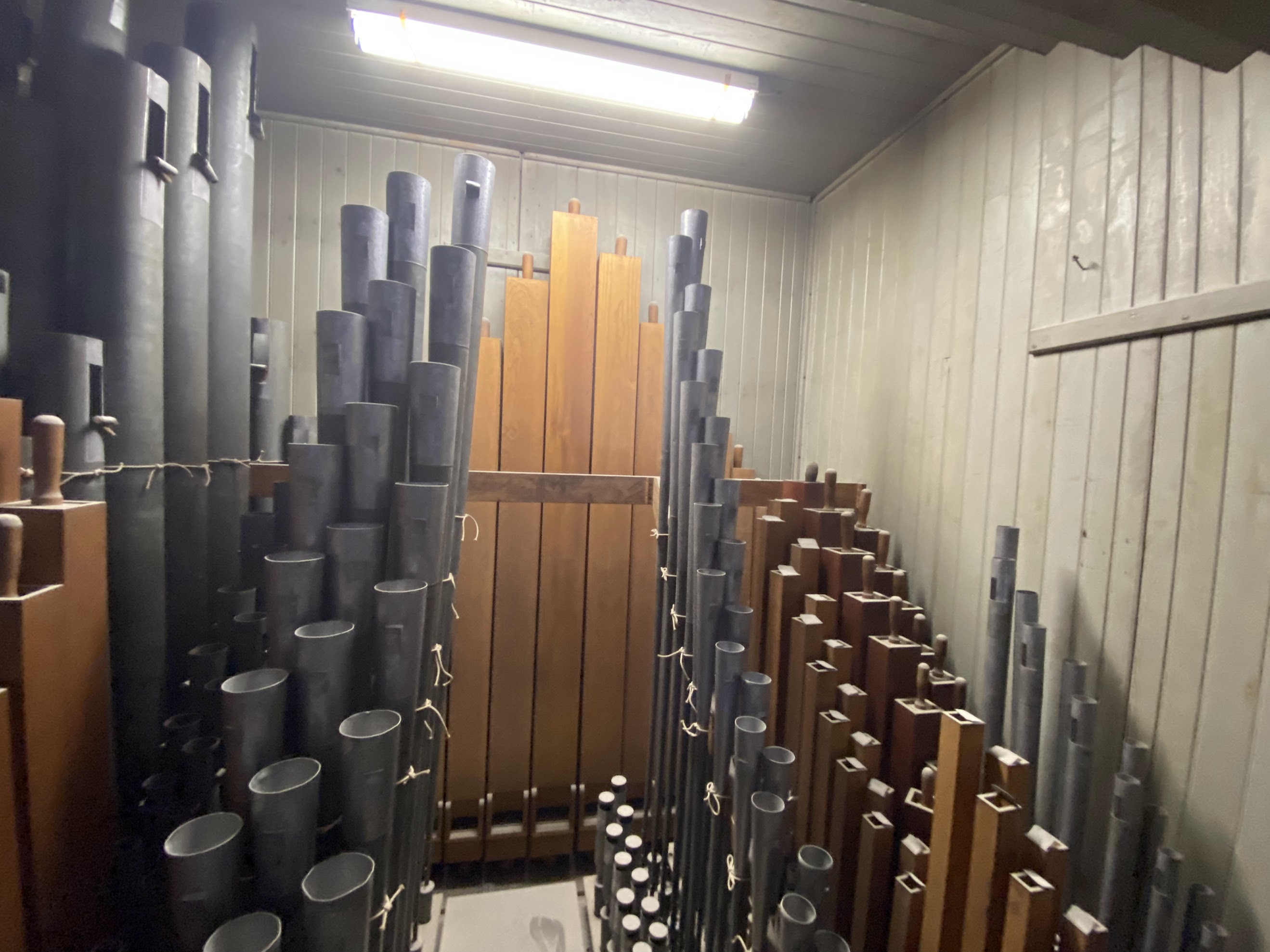 Swell pipework